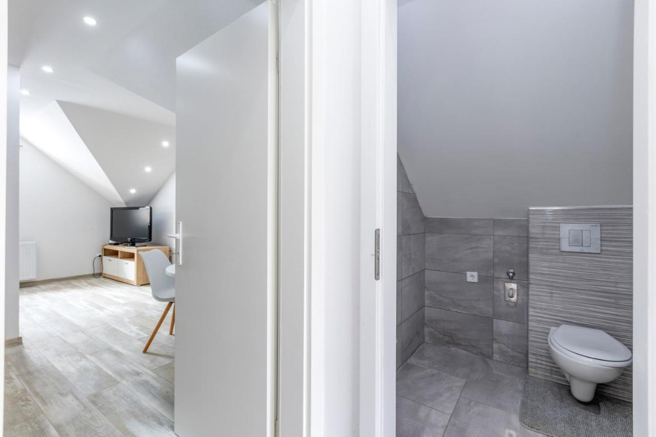 Apartman Vedro Polje Gospić Exterior foto